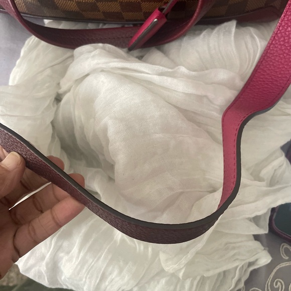 Louis Vuitton Hyde Park Handbag Damier with Leather Crossbody - Picture 9 of 16